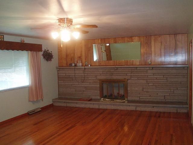 2nd image of 3480 Amanda Northern Rd NW