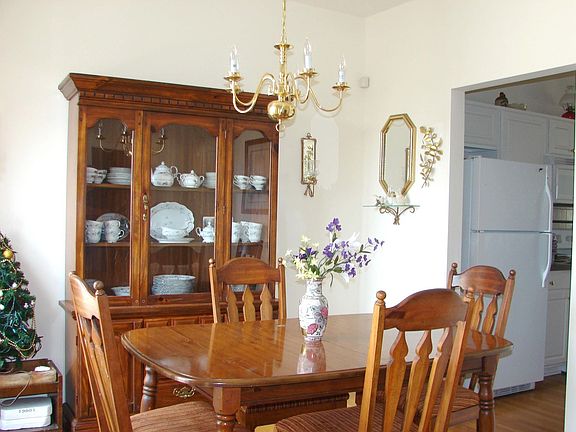 2nd image of 165 Pebble Creek Dr