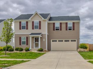 213 Fairfield Dr, Elyria, OH 44035