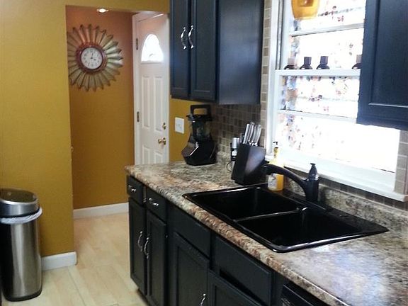 4th image of 5505 Fontenelle Blvd