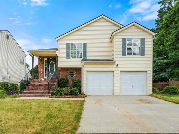 5718 Hidden Brook Cir, College Park, GA 30349