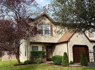 25 Mariners Cv, Freehold, NJ 07728