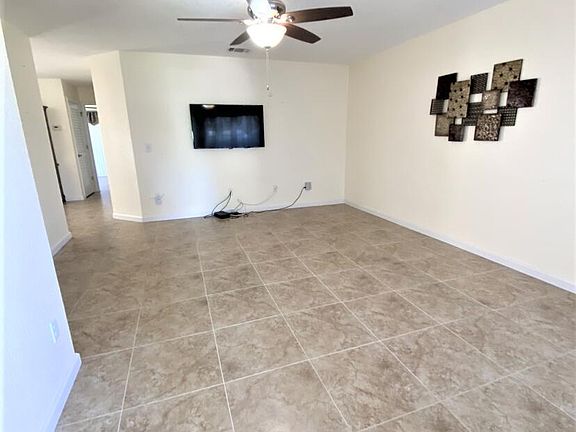 4th image of 1550 SE Colchester Circle