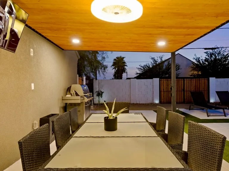 1450 E Hoover Ave — Photo 17