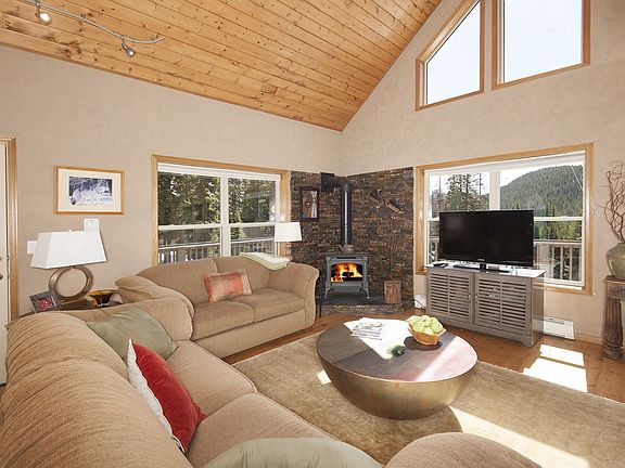 3rd image of 139 Lee Ln