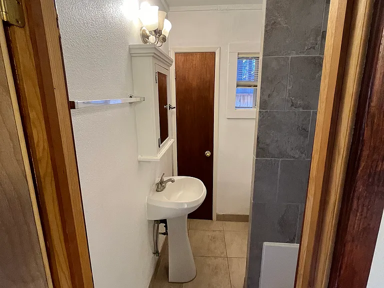 2975 Sacramento Ave #6 — Photo 9