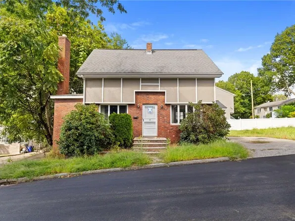 16 Baltimore St, Providence, RI 02909