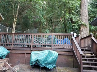 10301 Field Ln, Forestville, CA 95436
