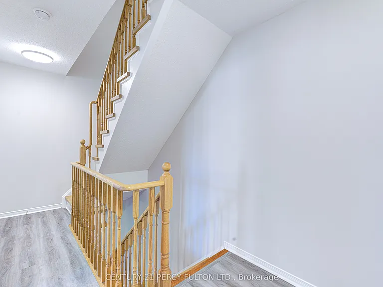 28 Rosebank Dr #907 — Photo 21