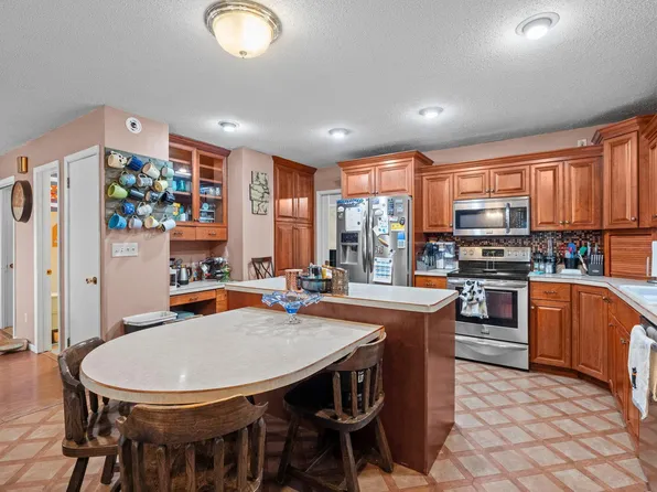 436 9th St S, Waite Park, MN 56387