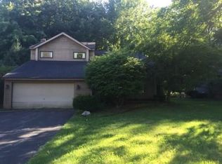 6824 Jayhawk Cir, Baldwinsville, NY 13027