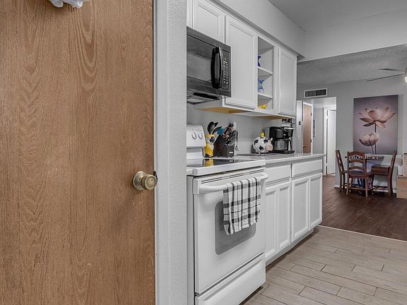 5th image of 4961 E FLORIAN Avenue
