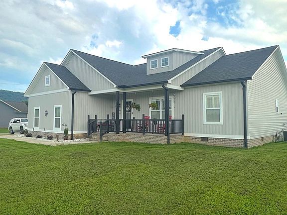 2nd image of 311 Autumn Hills Dr