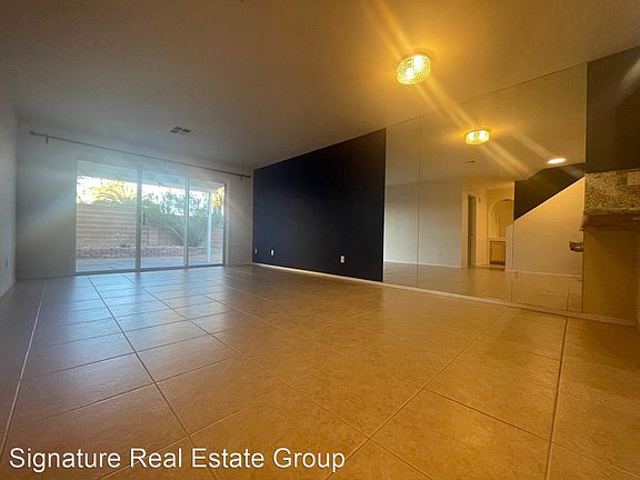 5th image of 9258 Casa Christina Ln
