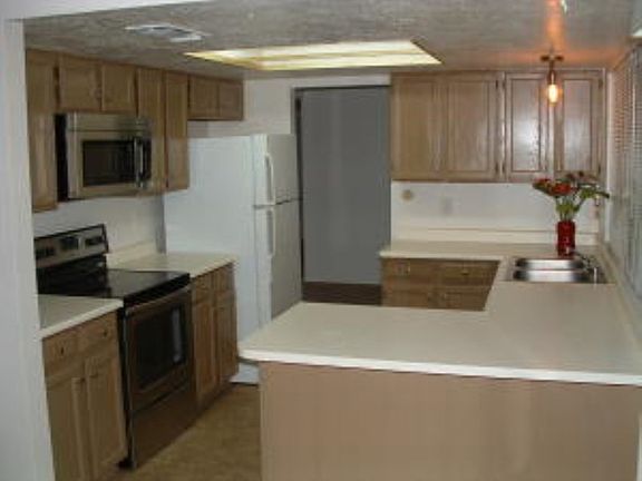 5th image of 6700 Beck Dr NE