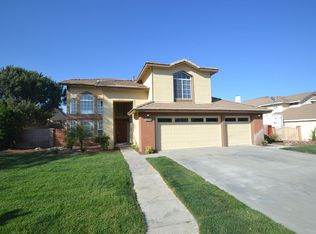 2822 W Via Bello Dr, Rialto, CA 92377