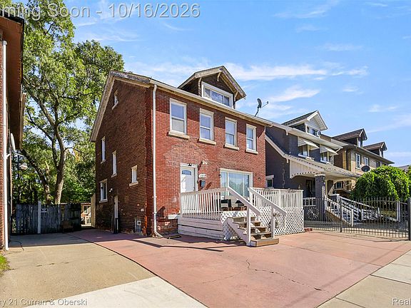 3rd image of 1920 Central St