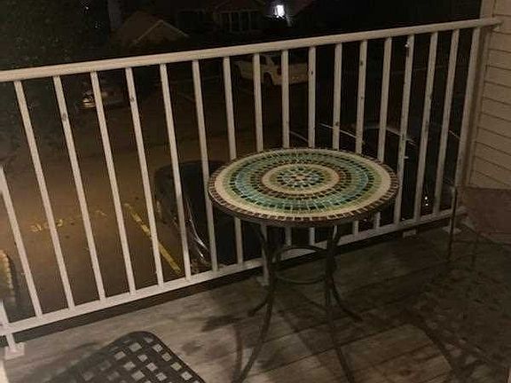 3rd image of 224 Cambridge Ct #224