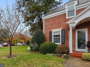 4453 36th St S, Arlington, VA 22206
