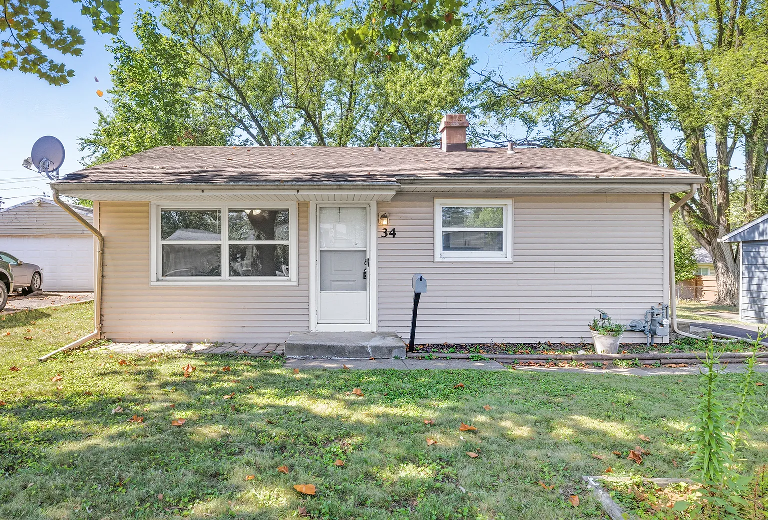 34 Hickory Dr photo 1