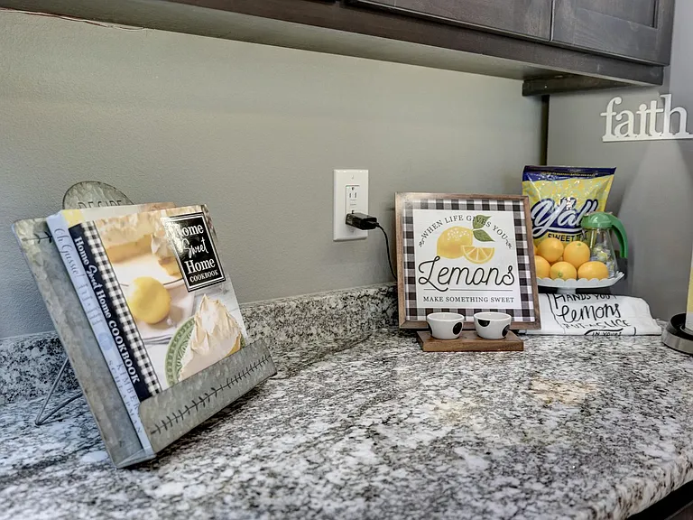 620 Applewood Ln — Photo 12