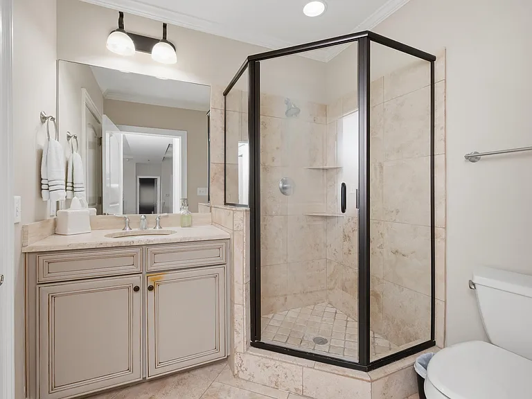 2600 Highland Ave S #701 — Photo 25