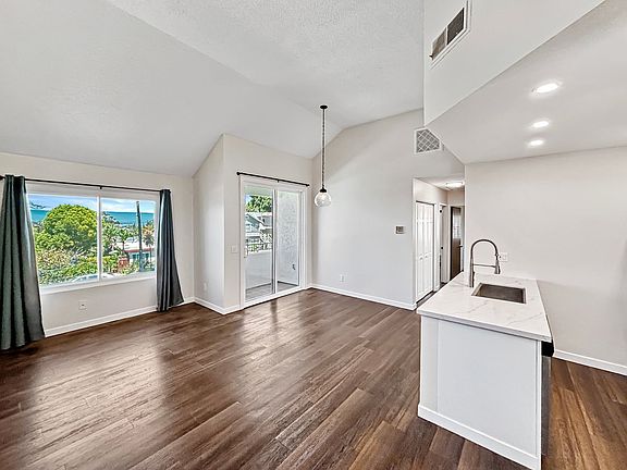 3rd image of 4357 Cleveland Ave Unit 201