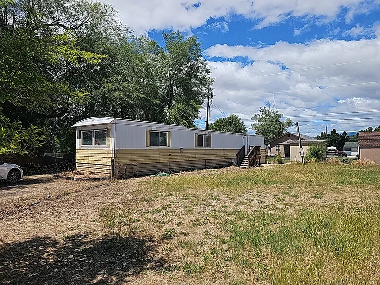 305 W Darland St — Photo 8