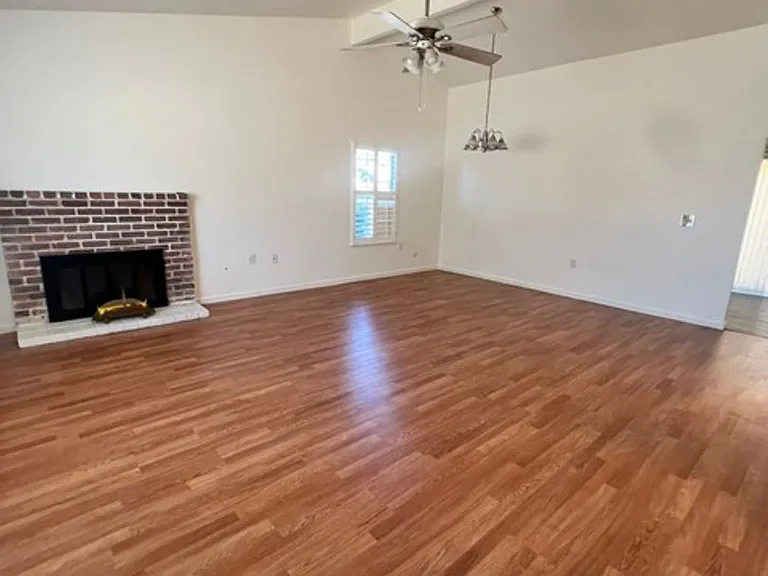 1316 Chukar St — Photo 2