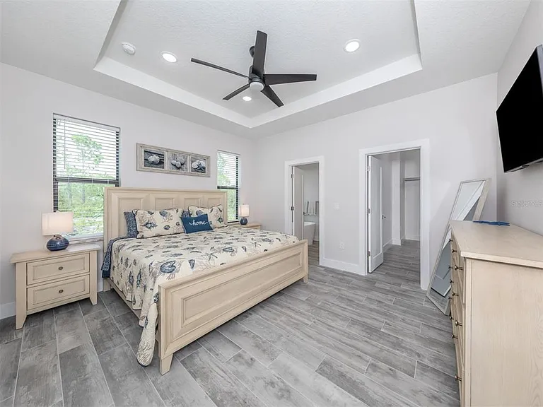 17566 De Miranda Ave — Photo 20