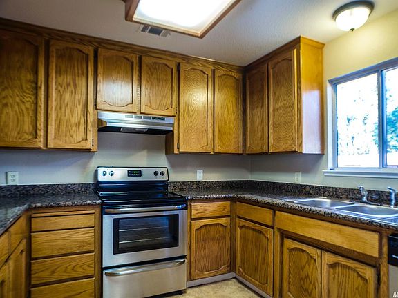 5th image of 2361 W Bristol Ave