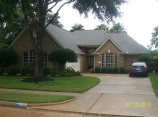 6407 Avenel Dr, Pasadena, TX 77505