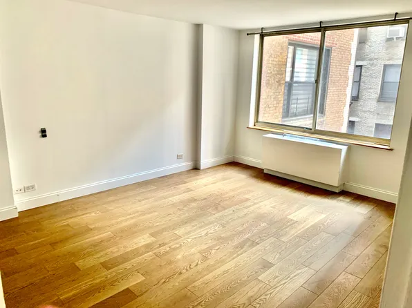 250 West 90th Street image 5 of 14