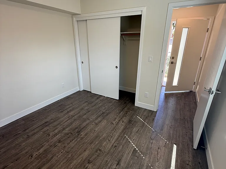 7298 Santa Ysabel Ave #6 — Photo 17