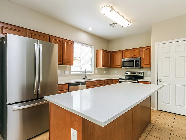 3369 W Yellow Peak Dr — Photo 8