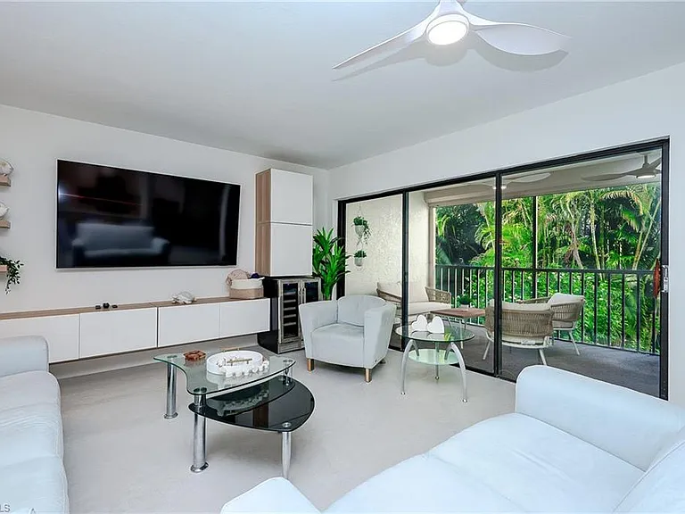 592 Beachwalk Cir #N-202 — Photo 10