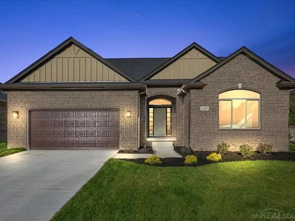56689 Via Bellano, Macomb, MI 48042
