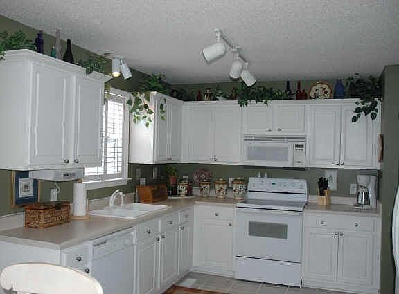 Kitchen, open with tile flooring