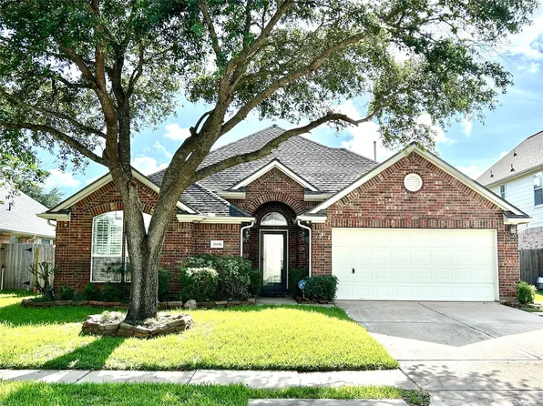 2606 Sun Flare Ln, Pearland, TX 77584