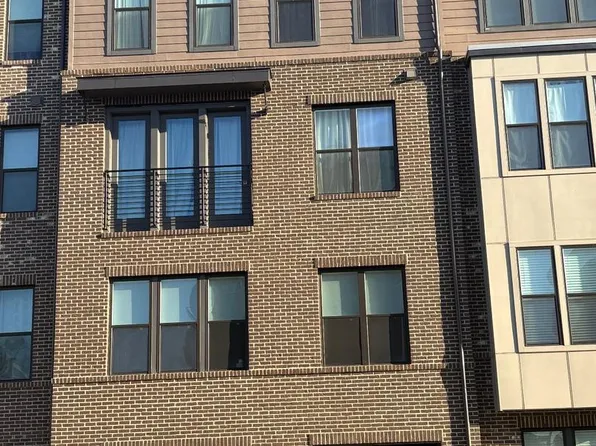 4763 Tatum Mill Way Unit 204, Chantilly, VA 20151