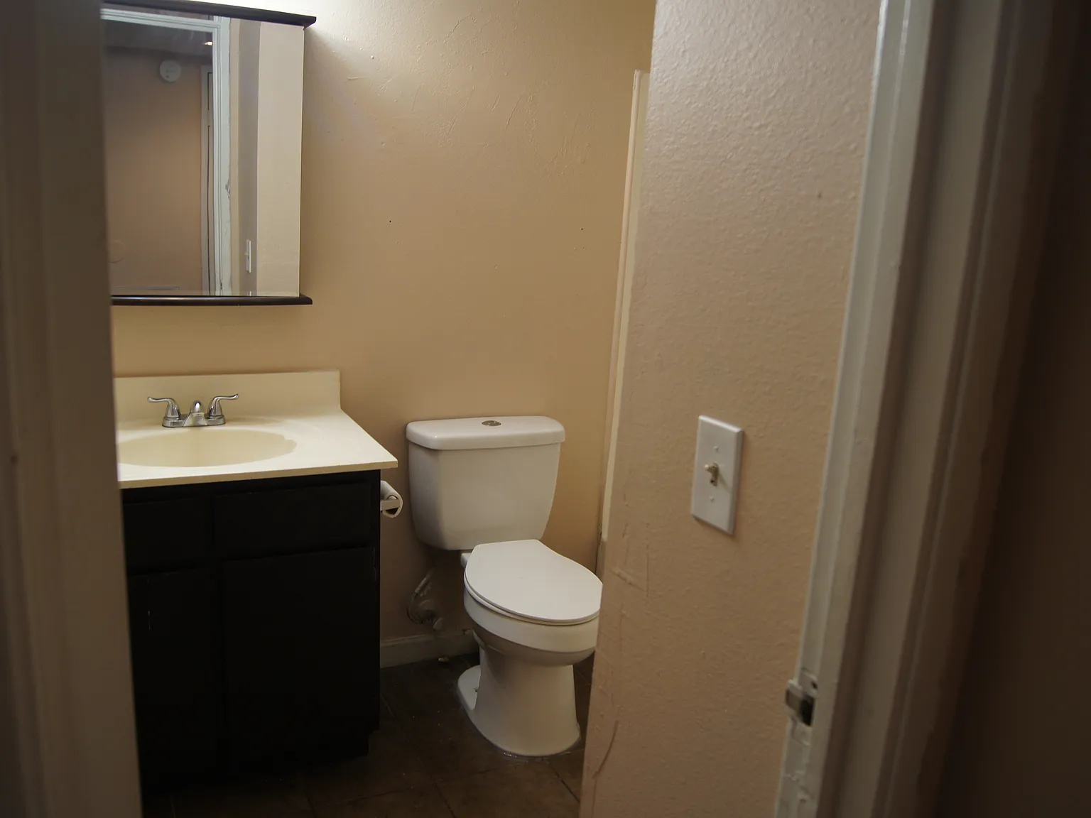 2 bed, 968 sqft, $1,150 — Photo 4