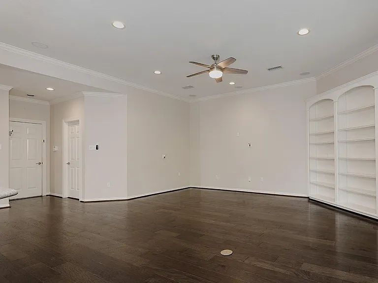 14 Graceful Elm Ct — Photo 12