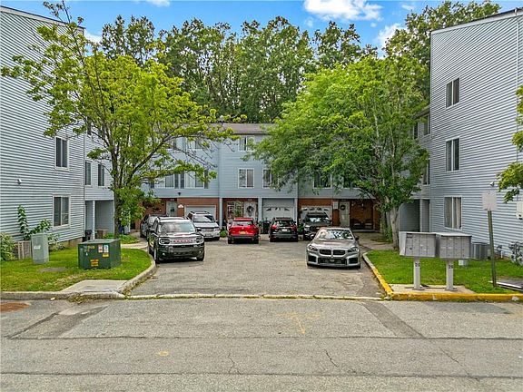 2nd image of 638 Ilyssa Way