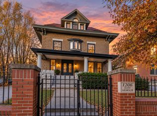 1206 E Armour Blvd, Kansas City, MO 64109