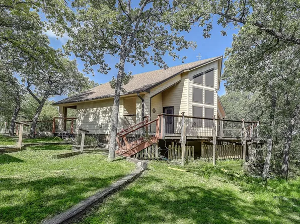 41 Crestline Ct, Nocona, TX 76255