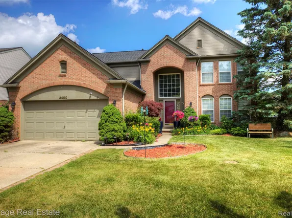 3400 Yosemite Dr, Lake Orion, MI 48360
