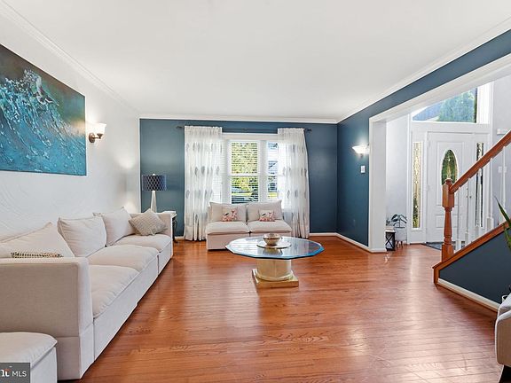 5th image of 1208 Candlewick Ct