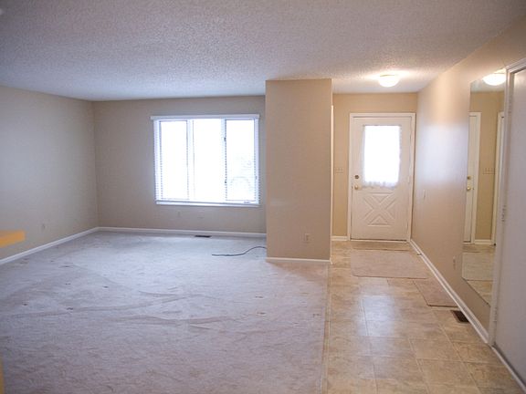 4th image of 559 Maryland Ave NE #13