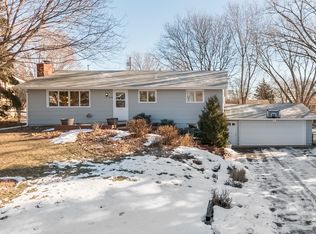 9216 Hemlock Ln N, Maple Grove, MN 55369