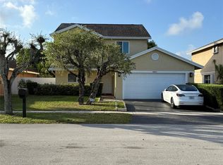 9920 SW 12th St, Pembroke Pines, FL 33025